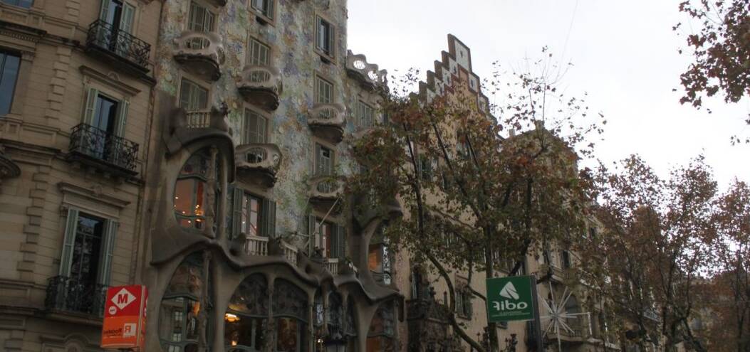 free tour barcelona sandemans