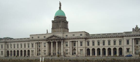 Yellow Umbrella Walking Tour Dublin